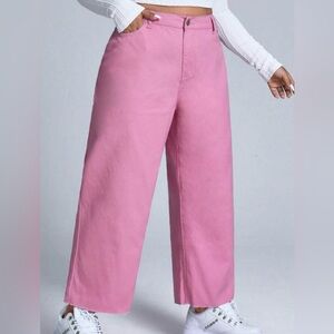 Pink cropped jeans